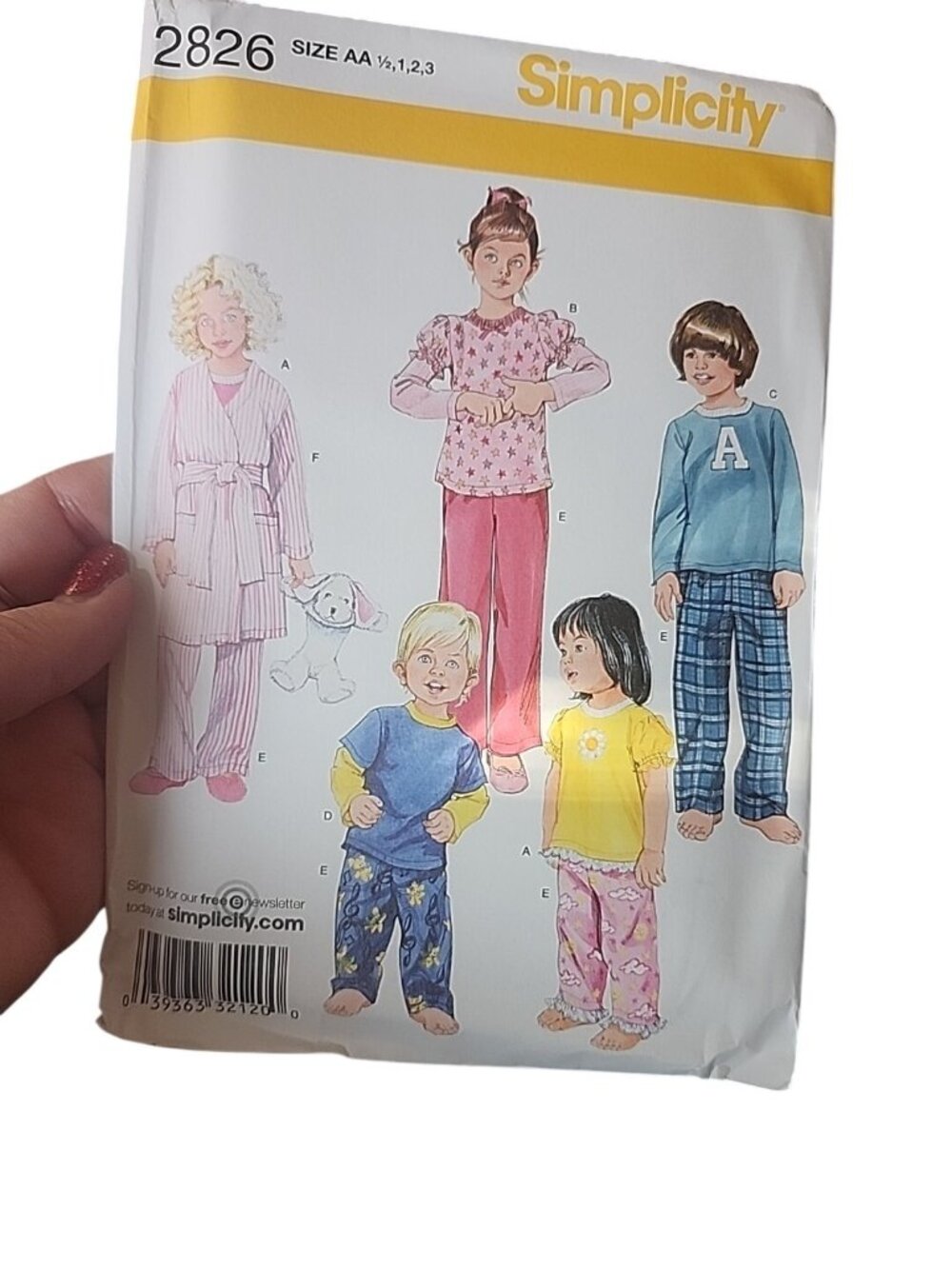 Simplicity 2826 Size AA Toddlers' and Child's Pajamas & Robe Pattern Uncut